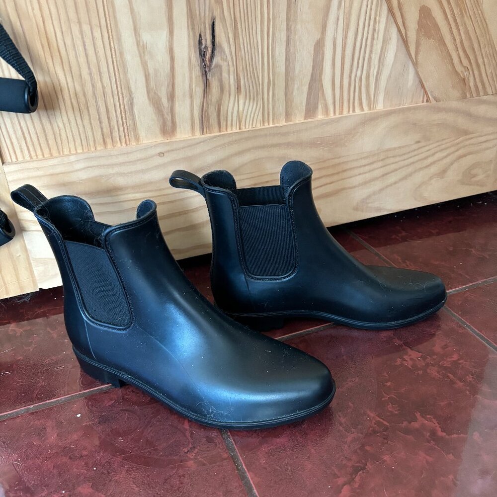 Lightly worn Black Boots
